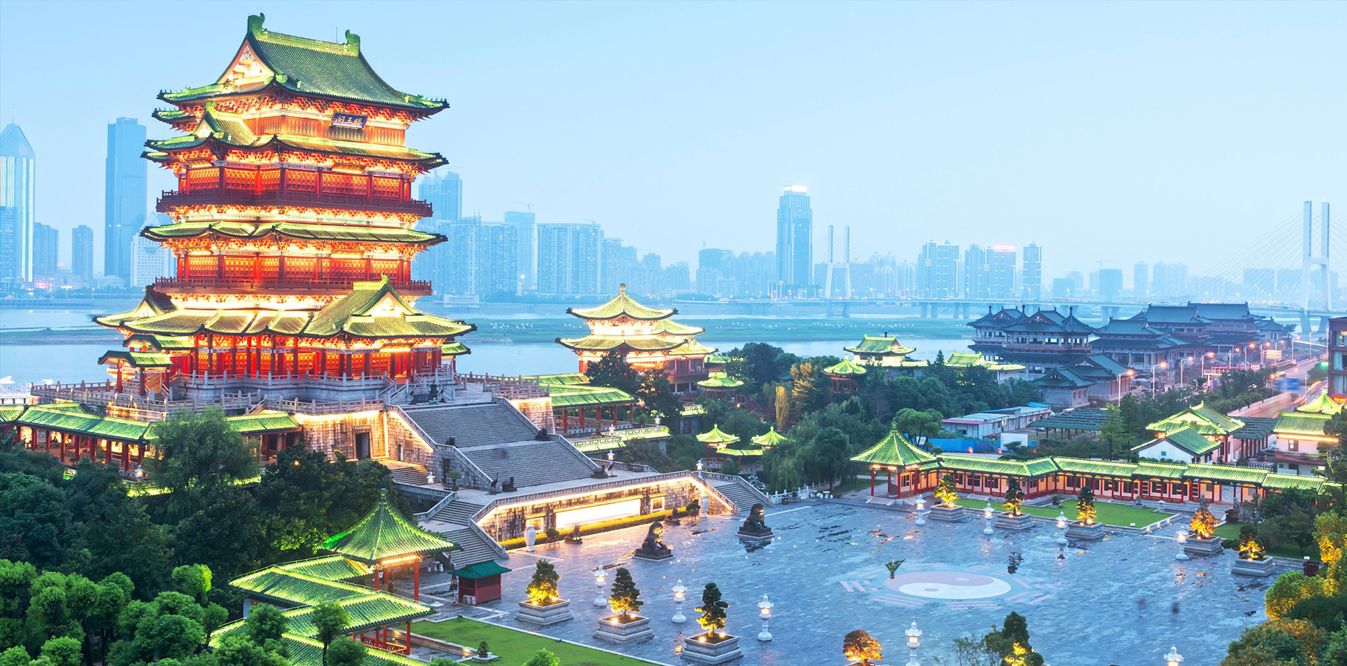 立足南昌，面向全國(guó)